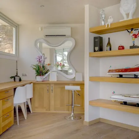 Holiday home La Fossette Sleeps 12 Pool Air Con Wifi