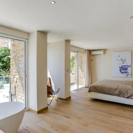 La Fossette Sleeps 12 Pool Air Con Wifi Le Lavandou