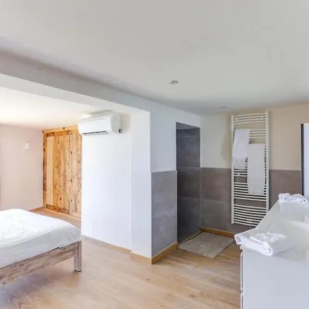 La Fossette Sleeps 12 Pool Air Con Wifi