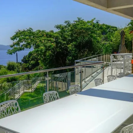 La Fossette Sleeps 12 Pool Air Con Wifi *