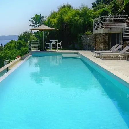 La Fossette Sleeps 12 Pool Air Con Wifi *